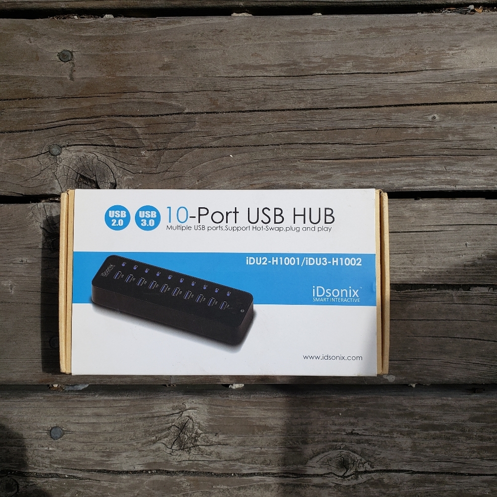NWT iDsonix 10-Port USB Hub (USB 2.0 & USB 3.0)